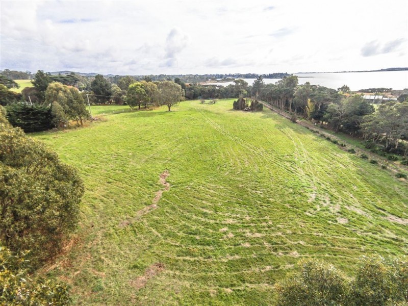 121 Bevic Road, Clarence Point TAS 7270