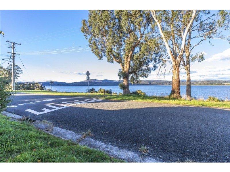 51 Beach Road, Gravelly Beach TAS 7276
