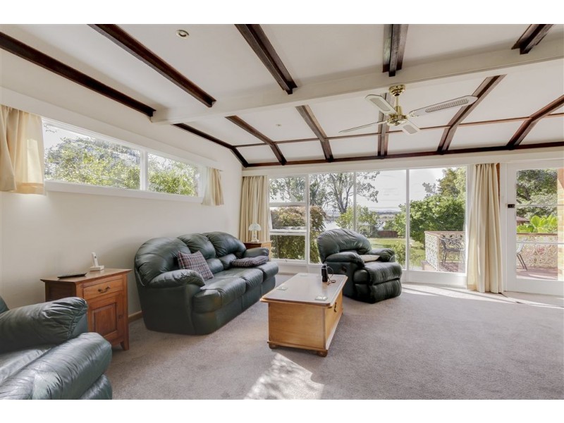 51 Beach Road, Gravelly Beach TAS 7276