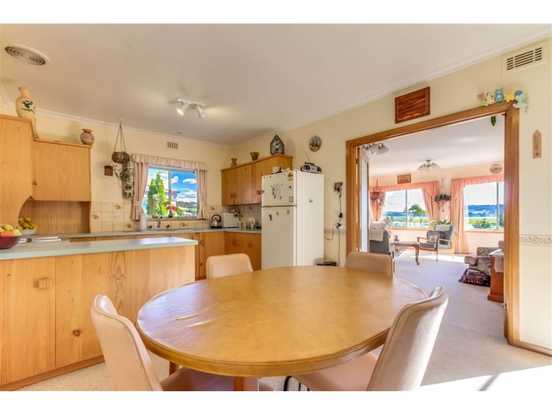 58 Beach Road, Legana TAS 7277