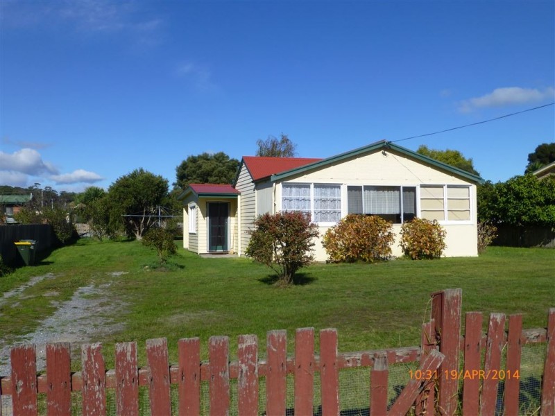 235 Flinders Street, Beauty Point TAS 7270