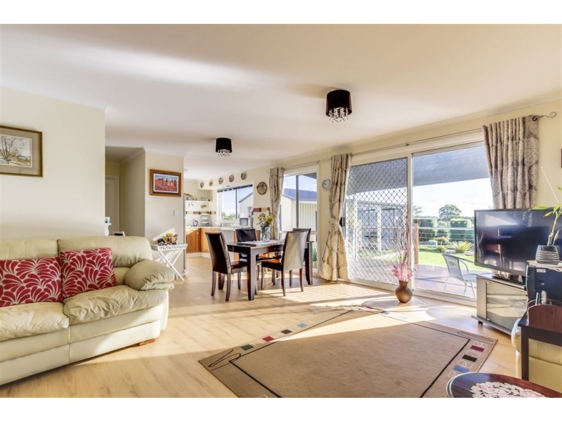 28 Weld Street, Beaconsfield TAS 7270