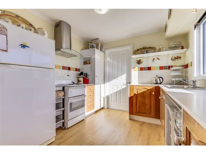 28 Weld Street, Beaconsfield TAS 7270