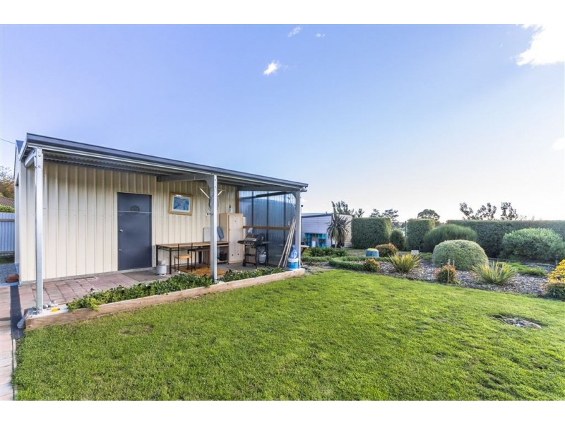 28 Weld Street, Beaconsfield TAS 7270