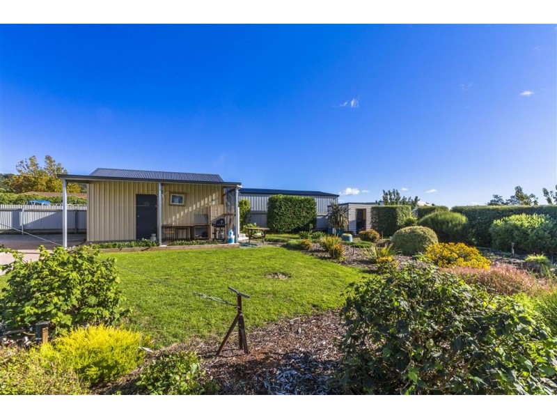 28 Weld Street, Beaconsfield TAS 7270