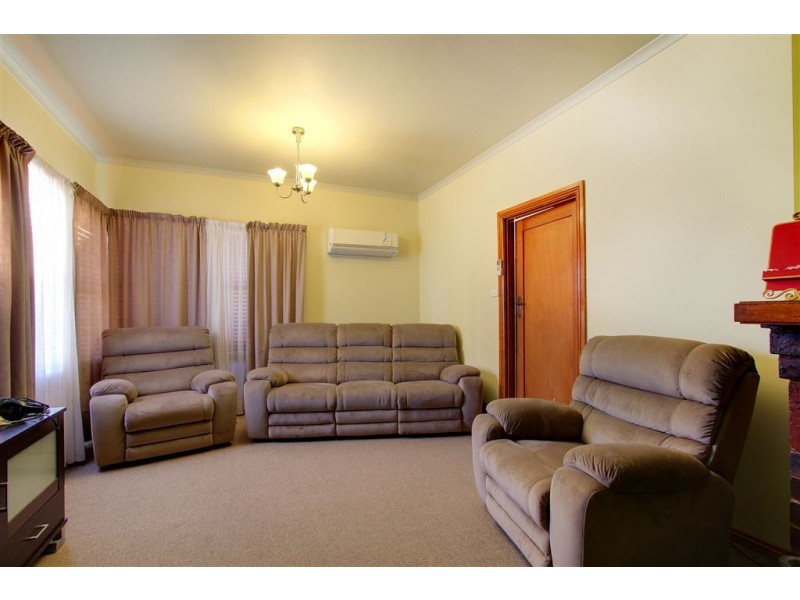 174 Charles Street, Beauty Point TAS 7270