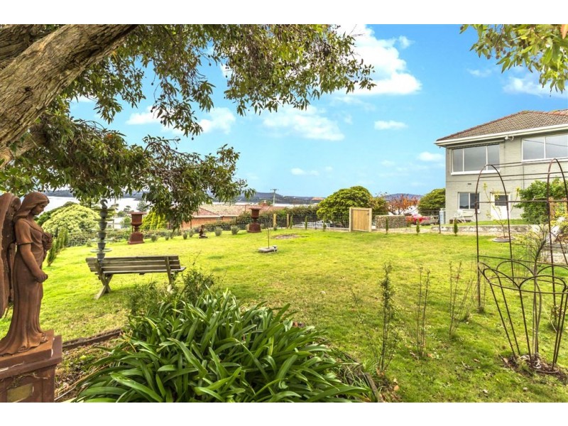 156 Oxford Street, Beauty Point TAS 7270