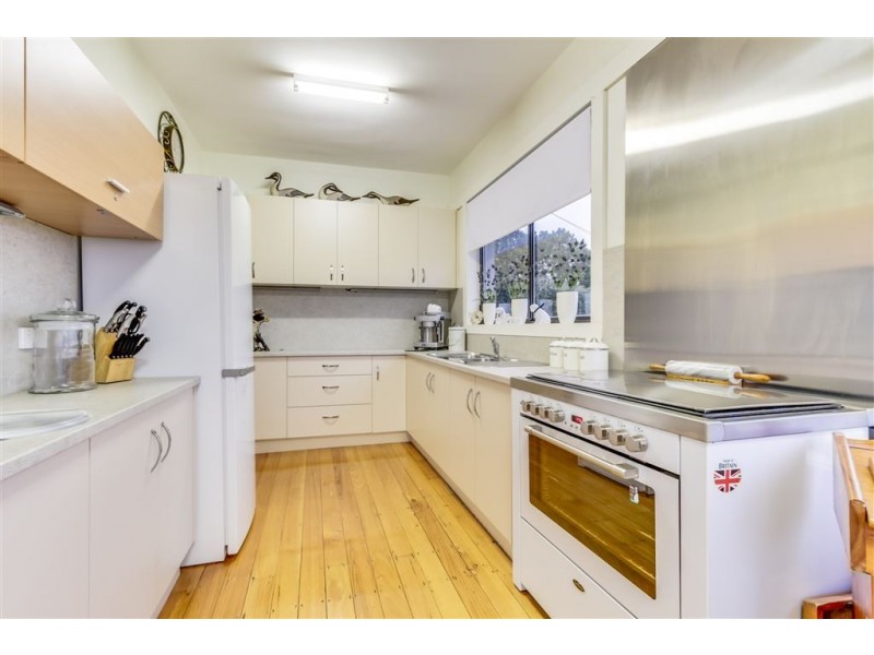 156 Oxford Street, Beauty Point TAS 7270