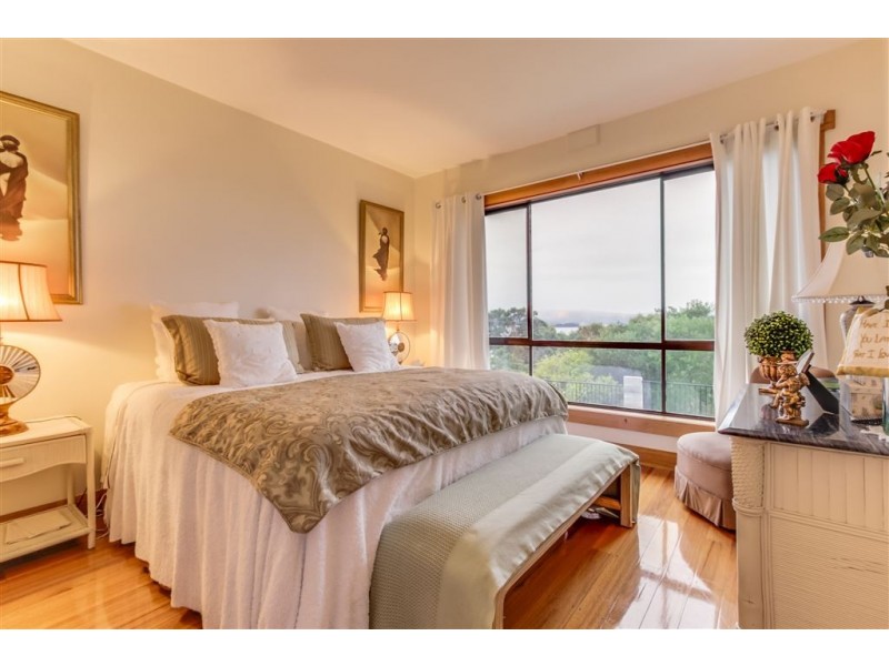 156 Oxford Street, Beauty Point TAS 7270