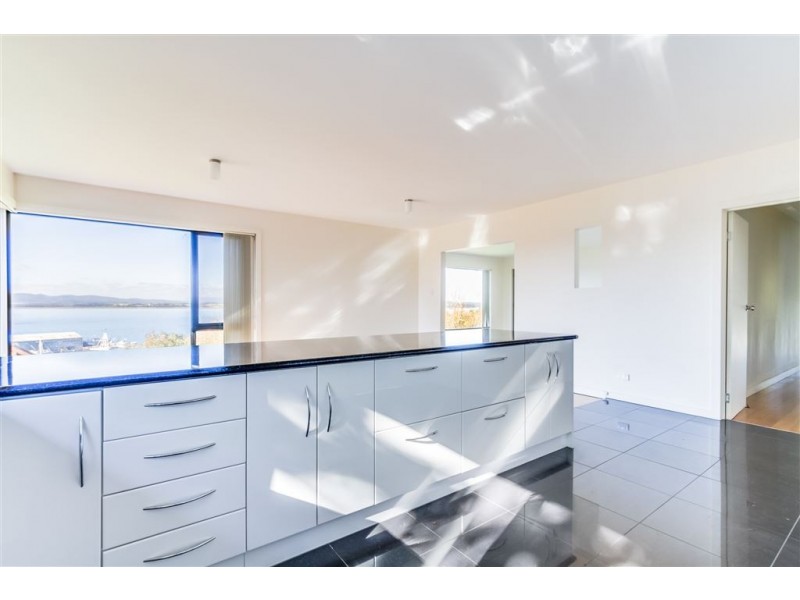 6-8 Napier Street, Beauty Point TAS 7270