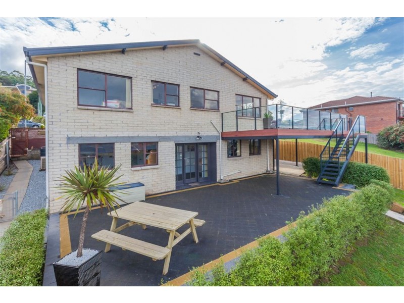 17 Balmoral Avenue, Riverside TAS 7250