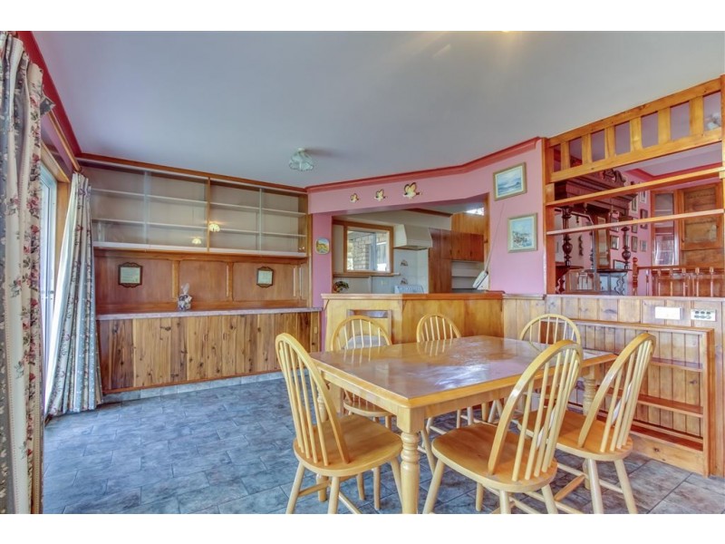74 Gravelly Beach Road, Blackwall TAS 7275