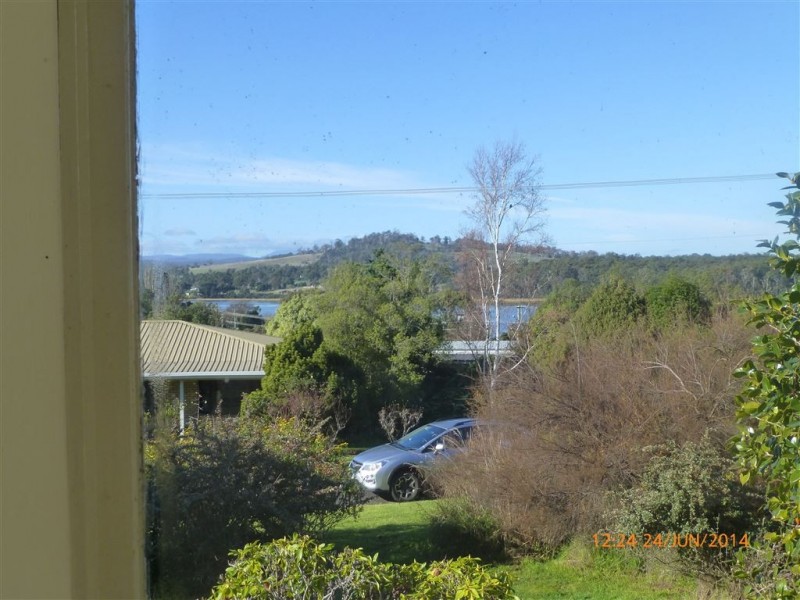 25 Taree Crescent, Gravelly Beach TAS 7276
