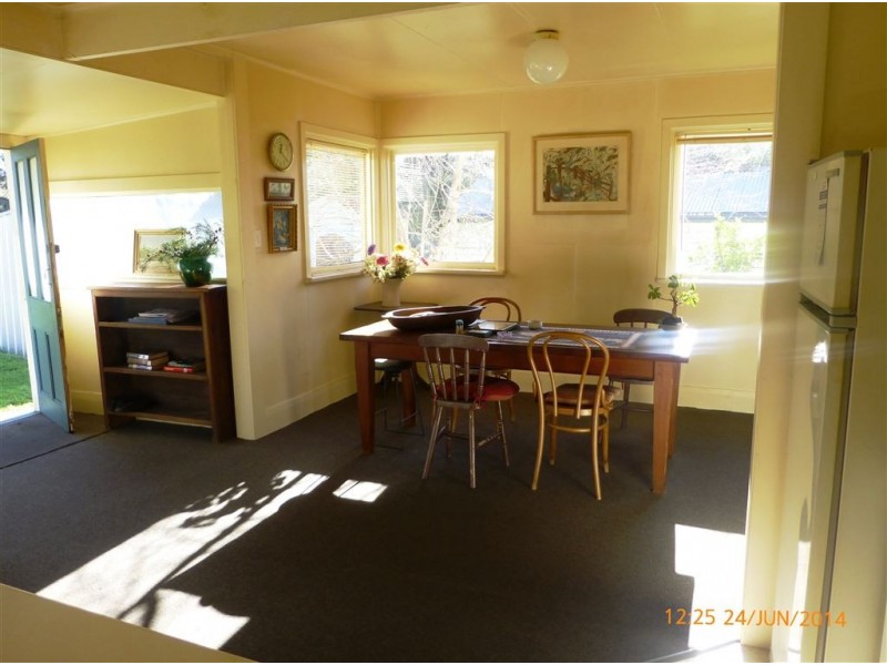 25 Taree Crescent, Gravelly Beach TAS 7276