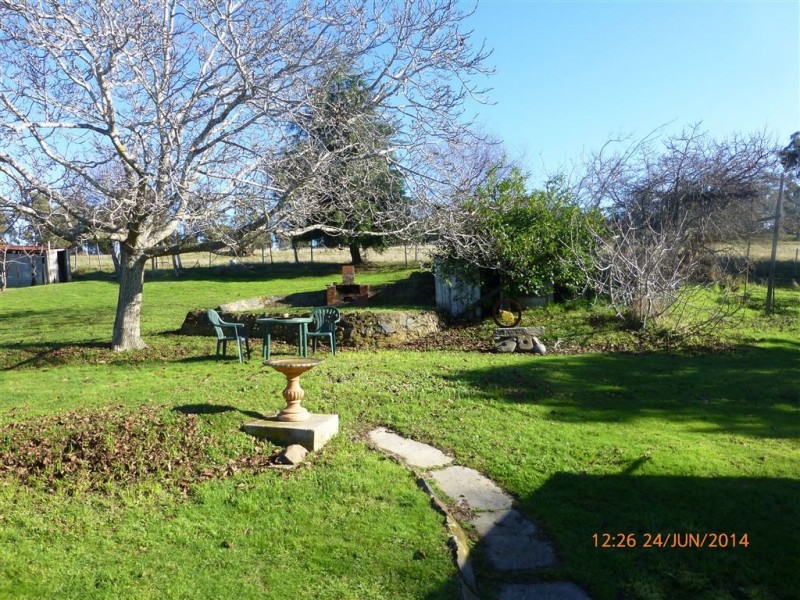 25 Taree Crescent, Gravelly Beach TAS 7276