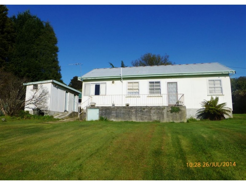 30 – 32 Douglas Street, Beaconsfield TAS 7270
