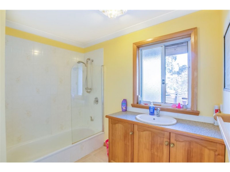 105 Top Road West, Greens Beach TAS 7270