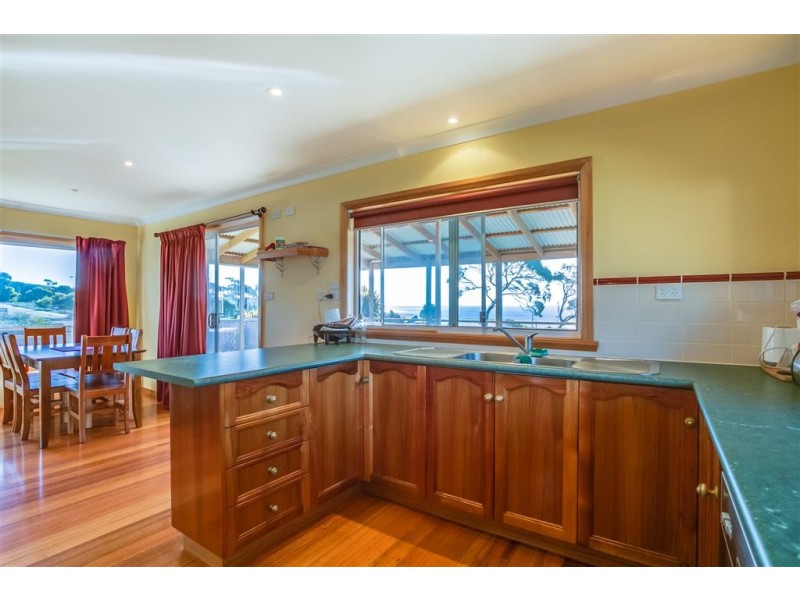 105 Top Road West, Greens Beach TAS 7270
