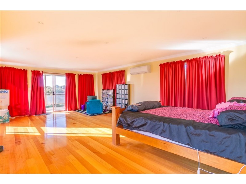 105 Top Road West, Greens Beach TAS 7270