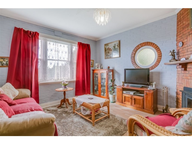 9 Garrett Street, Beauty Point TAS 7270