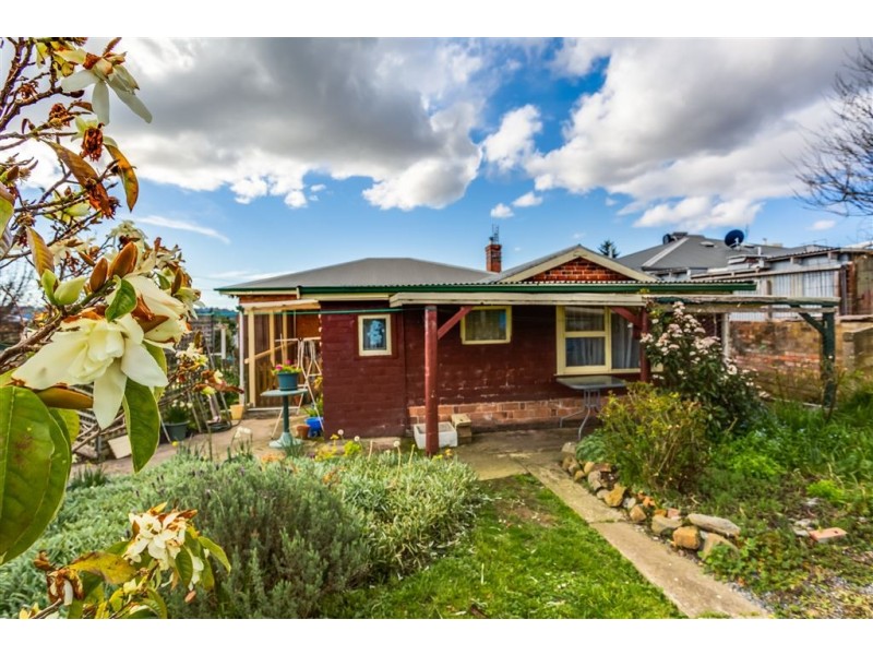 9 Garrett Street, Beauty Point TAS 7270