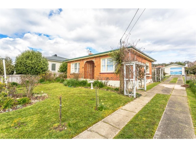 9 Garrett Street, Beauty Point TAS 7270