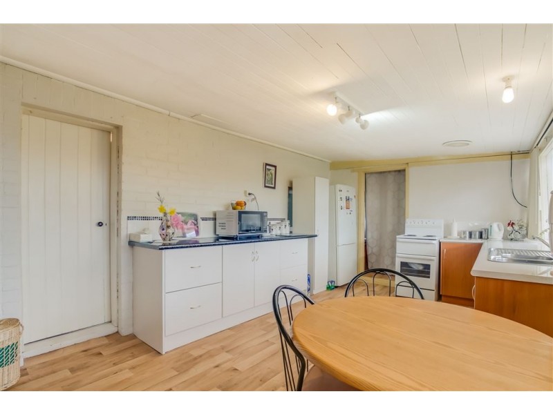 9 Garrett Street, Beauty Point TAS 7270