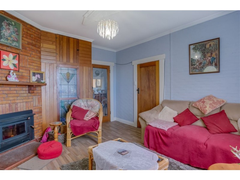9 Garrett Street, Beauty Point TAS 7270
