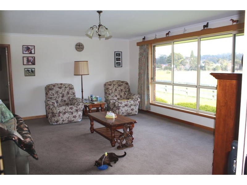 10 Chaplins Lane, Gravelly Beach TAS 7276