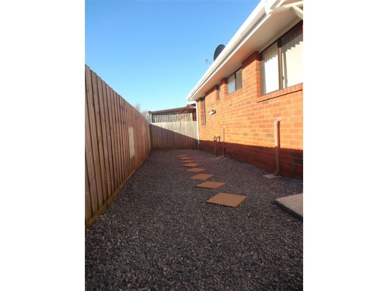 2/164 Weld Street, Beaconsfield TAS 7270