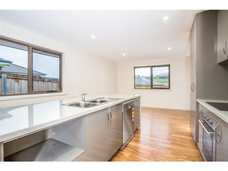 2/4 Andros Place, Legana TAS 7277