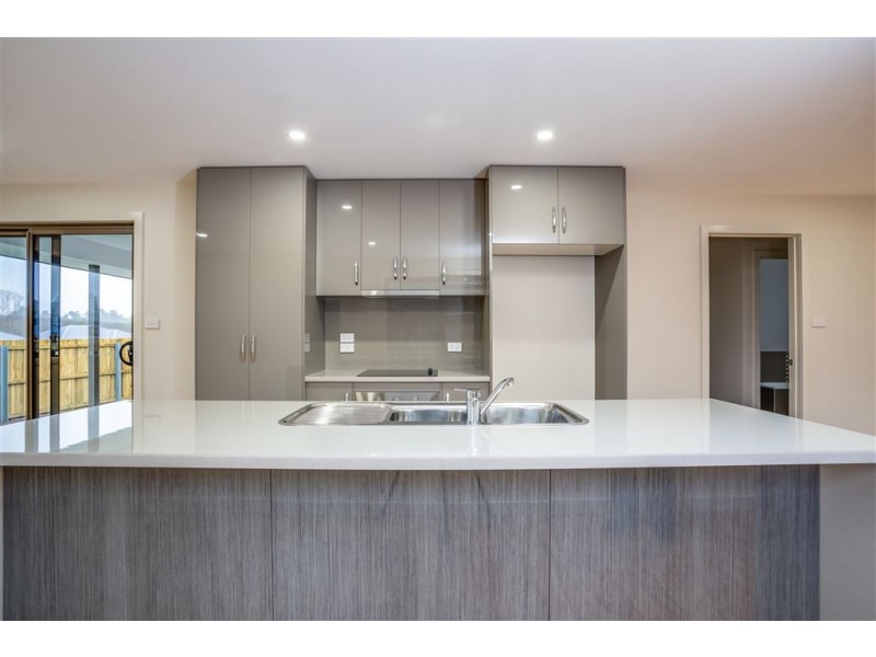 2/4 Andros Place, Legana TAS 7277