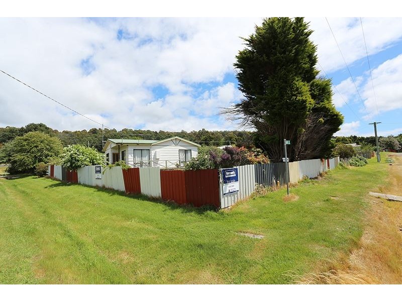 31 New Street, Beaconsfield TAS 7270