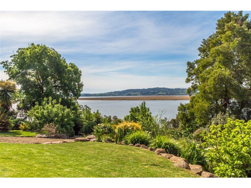 52 Beach Road, Legana TAS 7277
