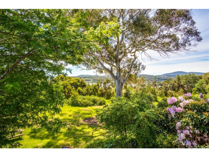 180 Paper Beach Road, Swan Point TAS 7275