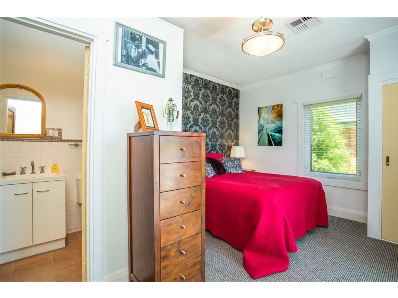 7 Garrett Street, Beauty Point TAS 7270