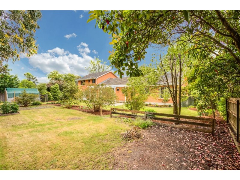 156 Main Road, Exeter TAS 7275