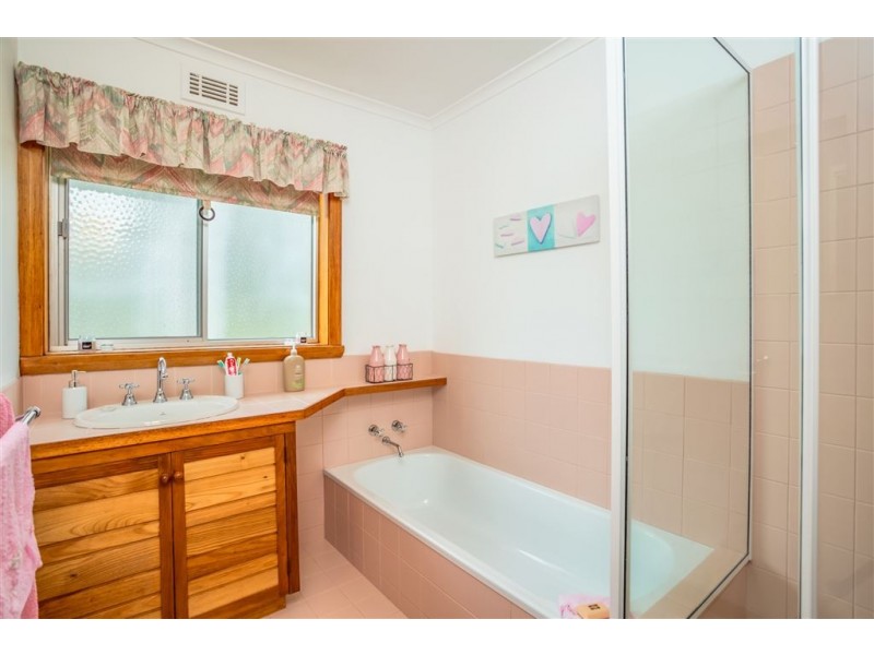 156 Main Road, Exeter TAS 7275