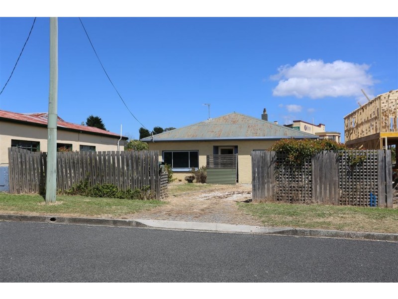 29 Mainwaring Street, Beauty Point TAS 7270
