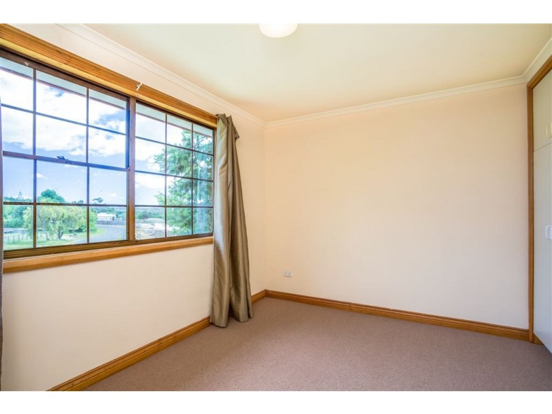 60 Shaw Street, Beaconsfield TAS 7270