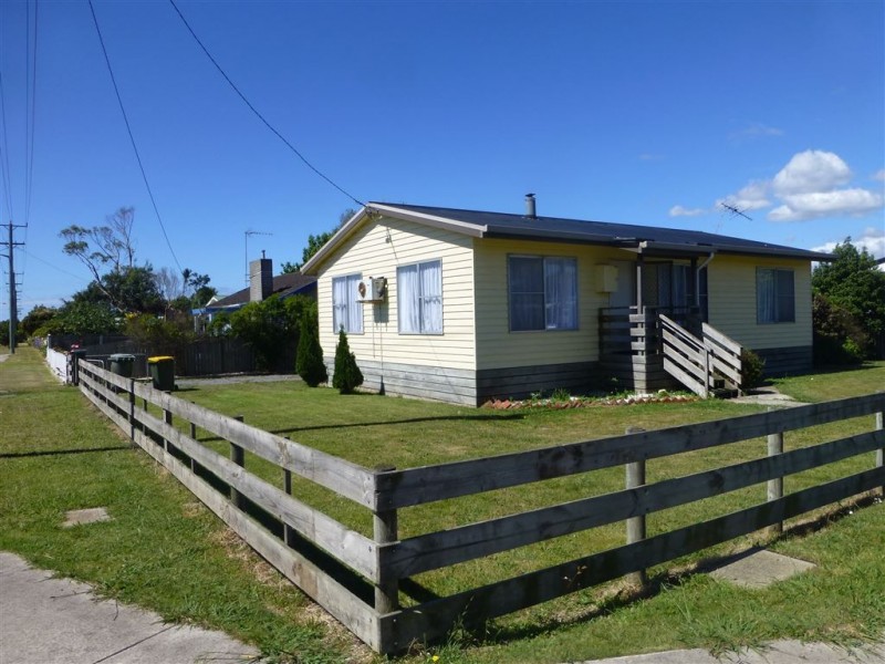 2A Mainwaring Street, Beauty Point TAS 7270