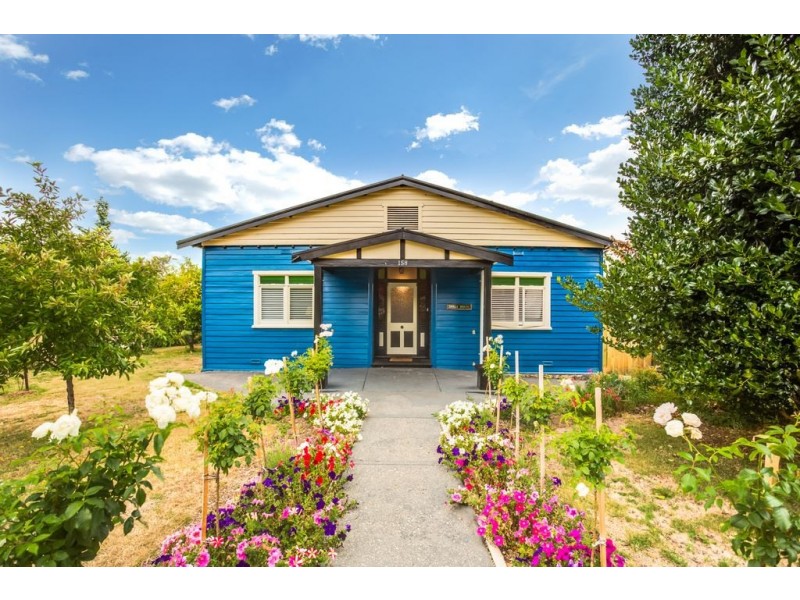 158 Weld st, Beaconsfield TAS 7270