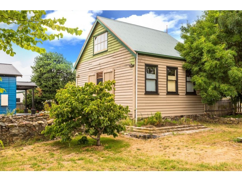 158 Weld st, Beaconsfield TAS 7270