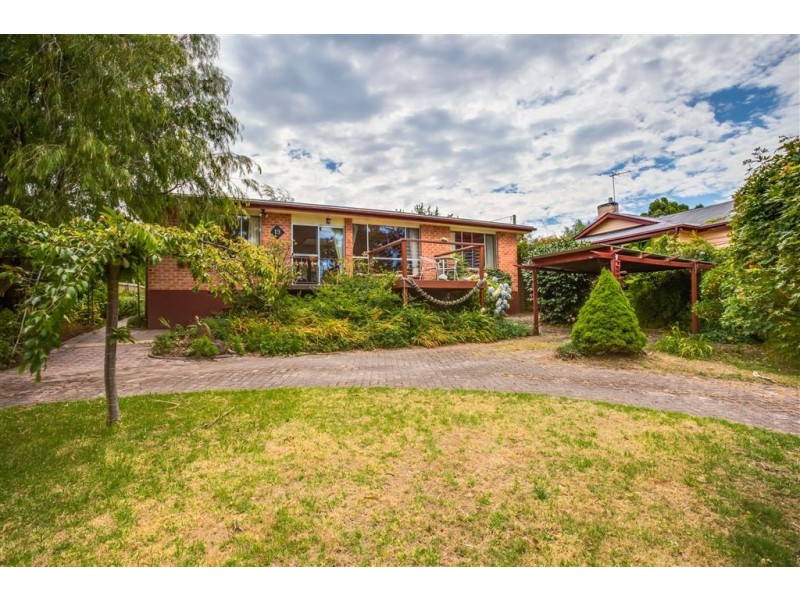 19 Beach Rd, Gravelly Beach TAS 7276