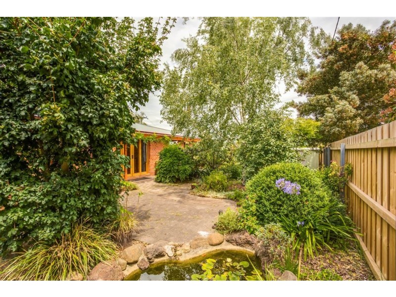 19 Beach Rd, Gravelly Beach TAS 7276