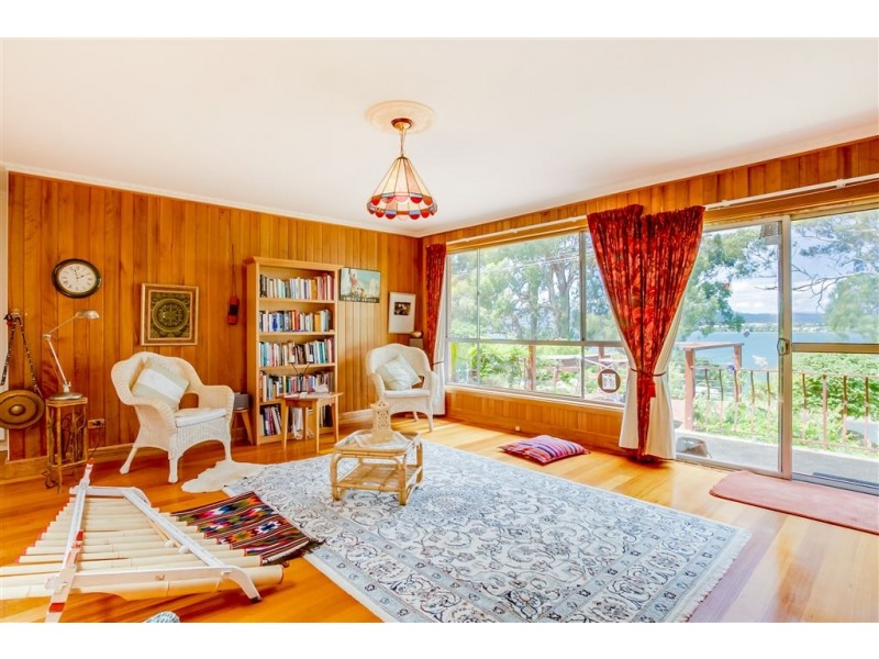 19 Beach Rd, Gravelly Beach TAS 7276