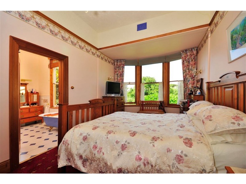 77 Flinders Street, Beauty Point TAS 7270