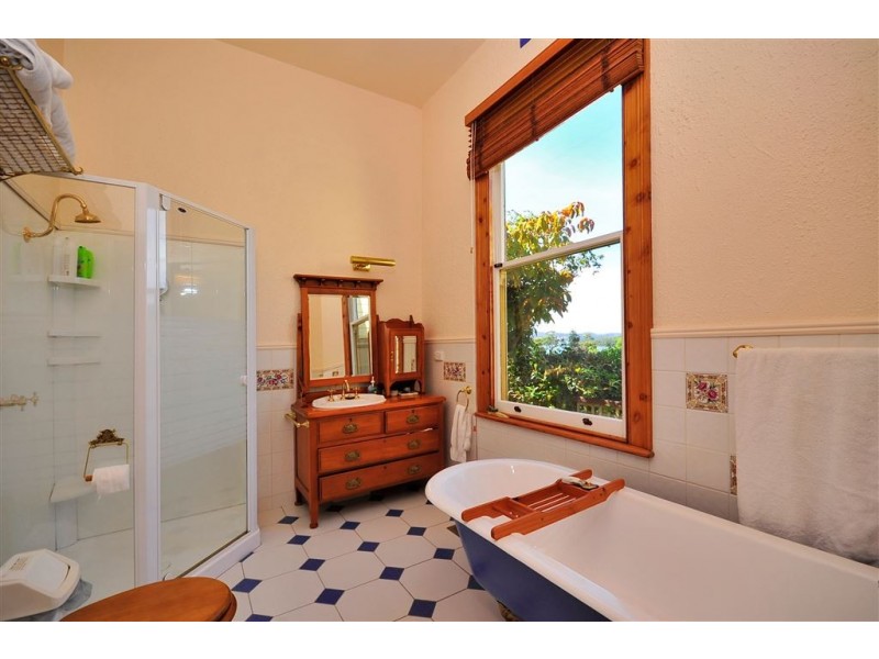 77 Flinders Street, Beauty Point TAS 7270