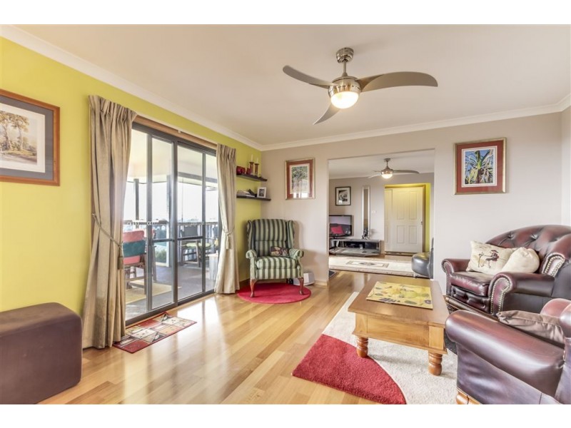 32-34 Brooklyn Street, Beaconsfield TAS 7270