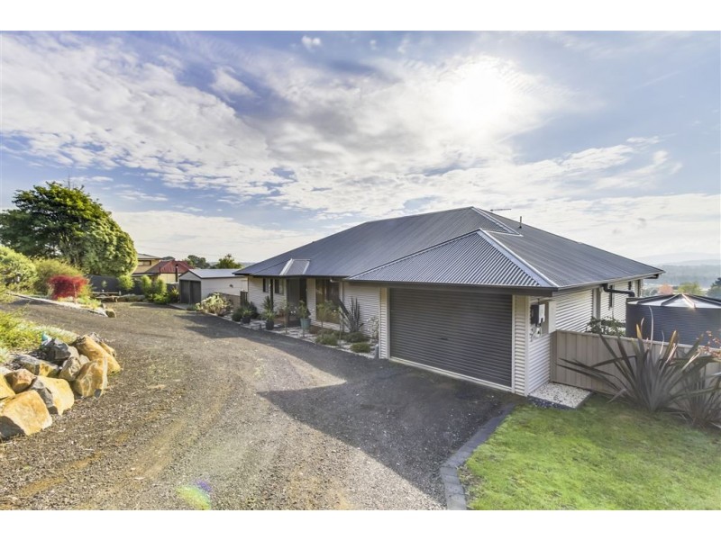32-34 Brooklyn Street, Beaconsfield TAS 7270